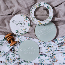 Load image into Gallery viewer, Snuggle Hunny Kids | Reversable Milestone Cards, Eucalypt & Sage-Be.YOU.bébé