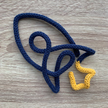 Load image into Gallery viewer, KNITTED WIRE ART