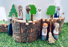 Load image into Gallery viewer, HARRY POTTER THEMED WOODEN PEG FIGURINES