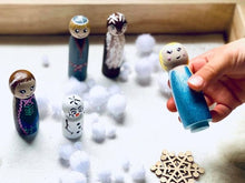 Load image into Gallery viewer, FROZEN THEMED WOODEN PEG FIGURINES