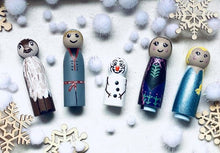 Load image into Gallery viewer, FROZEN THEMED WOODEN PEG FIGURINES