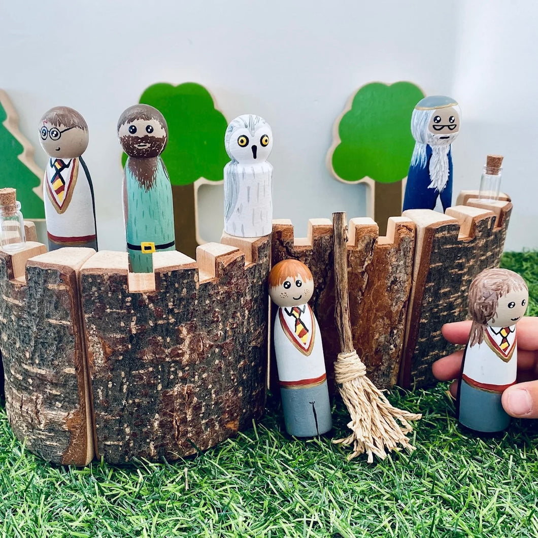 HARRY POTTER THEMED WOODEN PEG FIGURINES