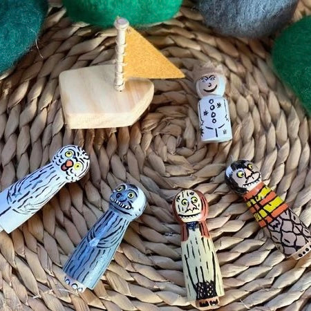WILD THINGS THEMED WOODEN PEG FIGURINES